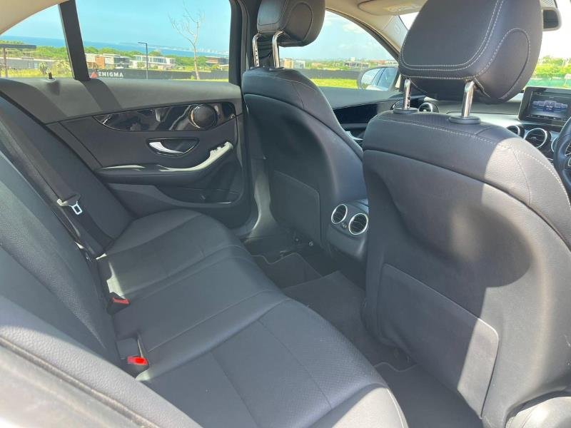 2017 Mercedes-Benz C-Class C180 Avantgarde Auto For Sale in KZN