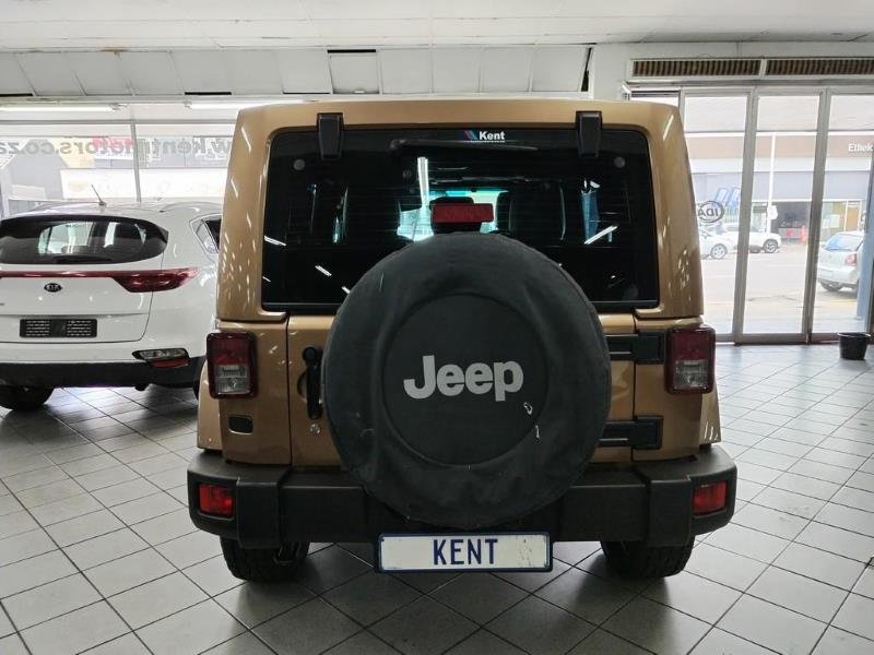2015 Jeep Wrangler Unlimited 3.6L Sahara For Sale in KZN