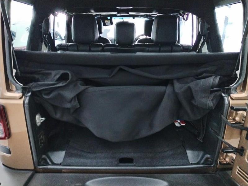 2015 Jeep Wrangler Unlimited 3.6L Sahara For Sale in KZN