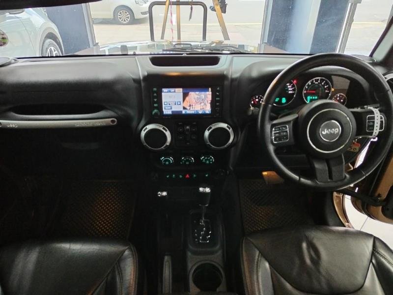 2015 Jeep Wrangler Unlimited 3.6L Sahara For Sale in KZN