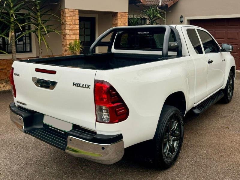 2022 Toyota Hilux 2.4GD-6 Xtra Cab Raider Auto For Sale in KZN
