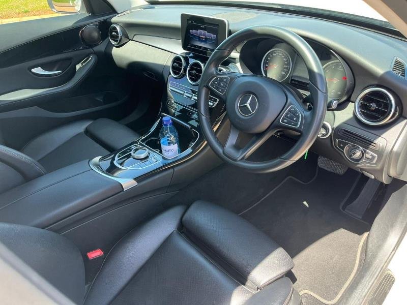2017 Mercedes-Benz C-Class C180 Avantgarde Auto For Sale in KZN