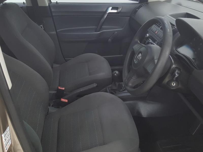 2015 Volkswagen Polo Vivo HATCH 1.4 CONCEPTLINE For Sale in KZN