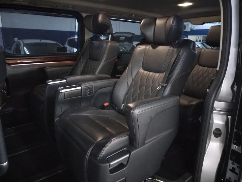 2020 Toyota Quantum 2.8 LWB bus 9-seater VX Premium For Sale in KZN