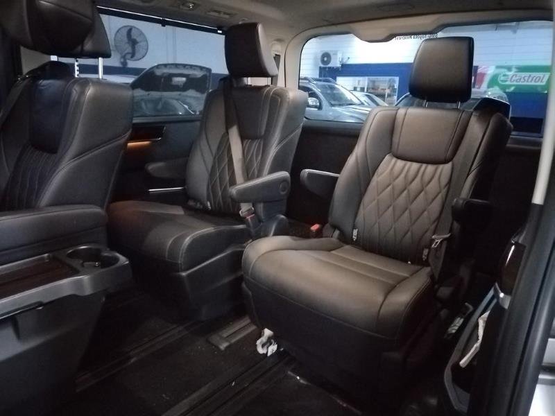 2020 Toyota Quantum 2.8 LWB bus 9-seater VX Premium For Sale in KZN