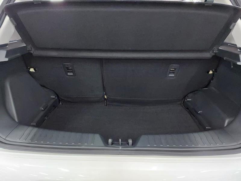 2023 Mahindra XUV300 1.2T W4 SE For Sale in KZN