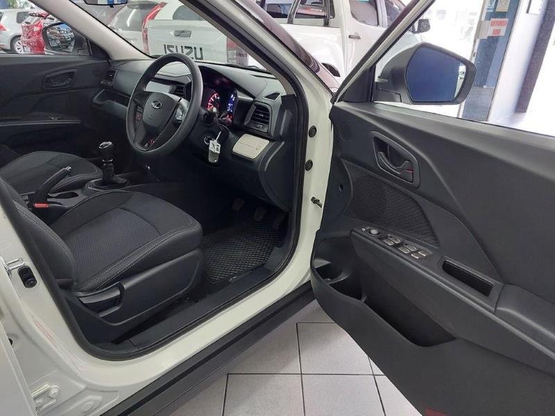 2023 Mahindra XUV300 1.2T W4 SE For Sale in KZN