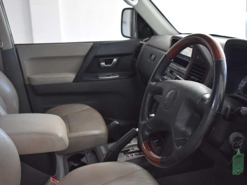 2005 Mitsubishi Pajero 3200 DI-D GLS Auto For Sale in KZN