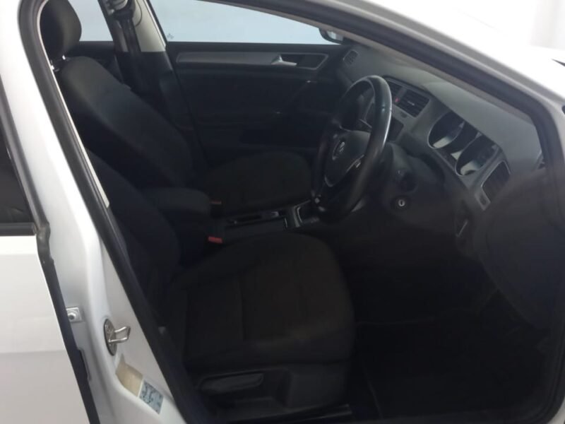 2016 Volkswagen Golf 1.4TSI Comfortline Auto For Sale in KZN
