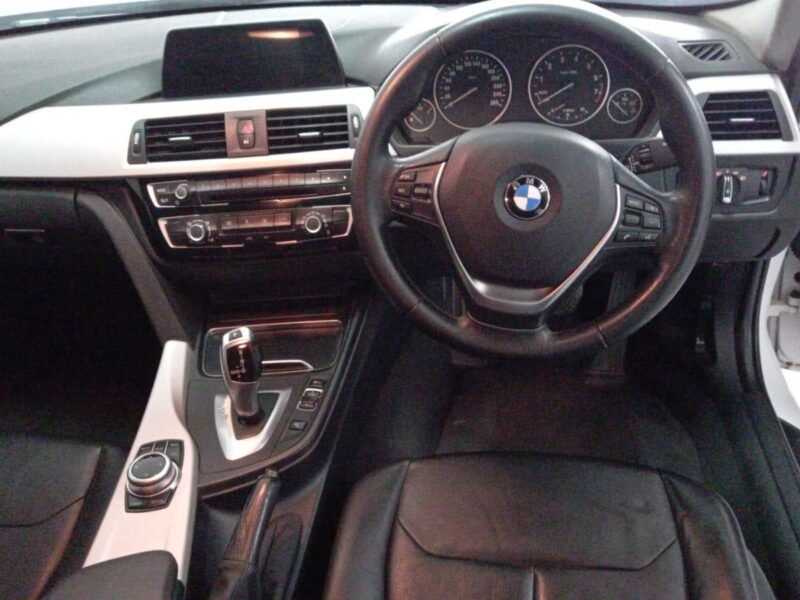 2018 BMW 3 Series 318i Auto For Sale in KZN