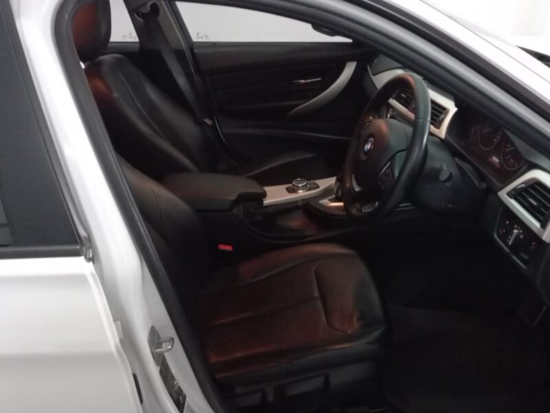 2018 BMW 3 Series 318i Auto For Sale in KZN