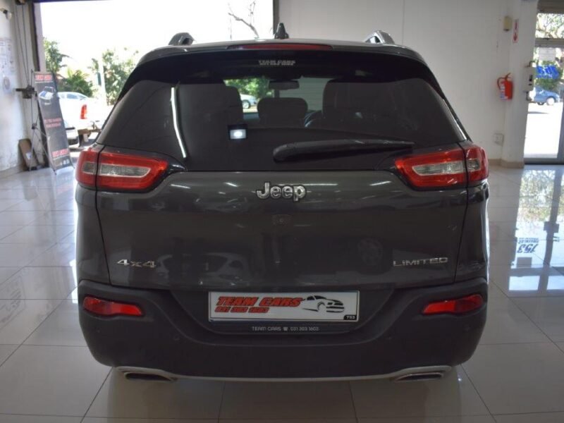 2015 Jeep Cherokee 3.2L 4x4 Limited For Sale in KZN