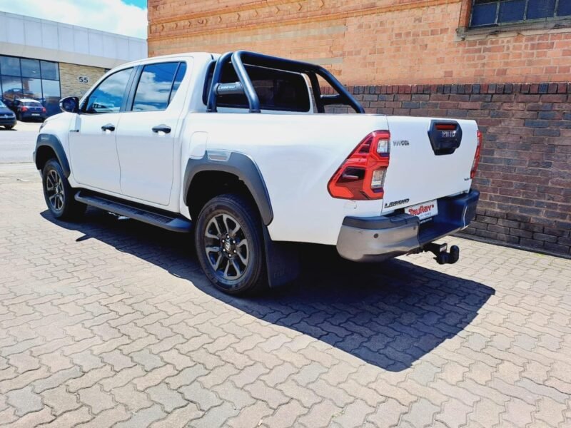 2021 Toyota Hilux 2.8GD-6 Double Cab Legend Auto For Sale in KZN