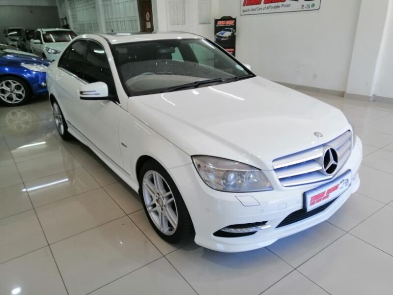 2011 Mercedes-Benz C-Class C180 Avantgarde Auto For Sale in KZN