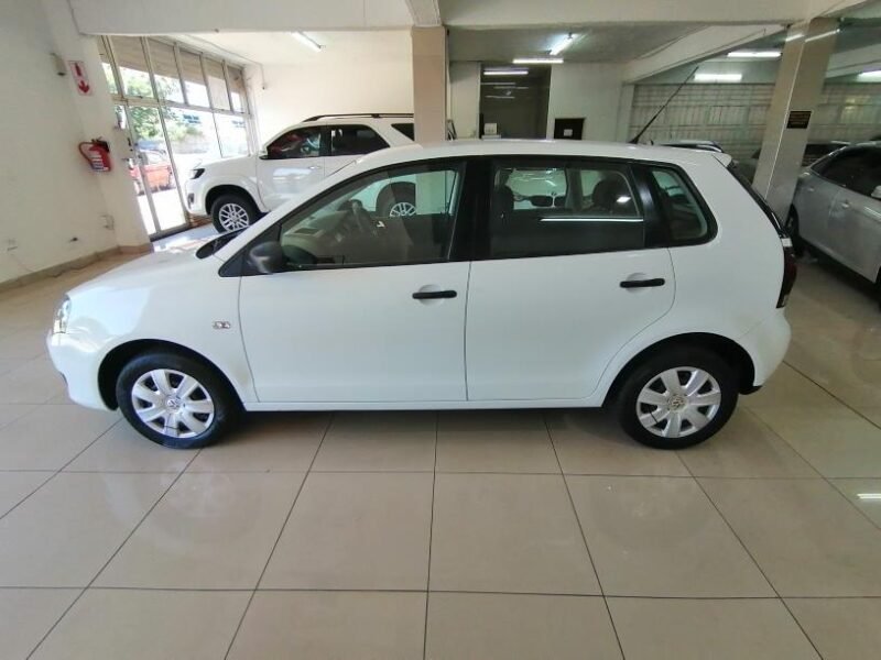 2016 Volkswagen Polo Vivo HATCH 1.4 CONCEPTLINE For Sale in KZN