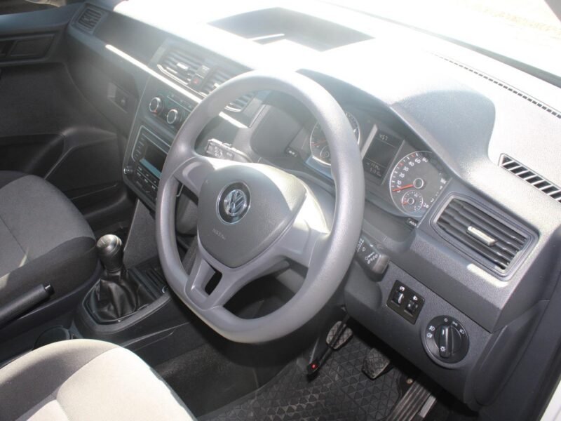 2021 Volkswagen Caddy 2.0TDI Crew Bus For Sale in KZN