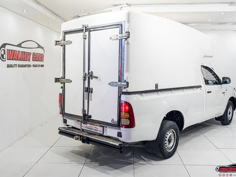 2006 Toyota Hilux 2.0 For Sale in KZN