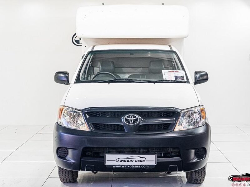 2006 Toyota Hilux 2.0 For Sale in KZN