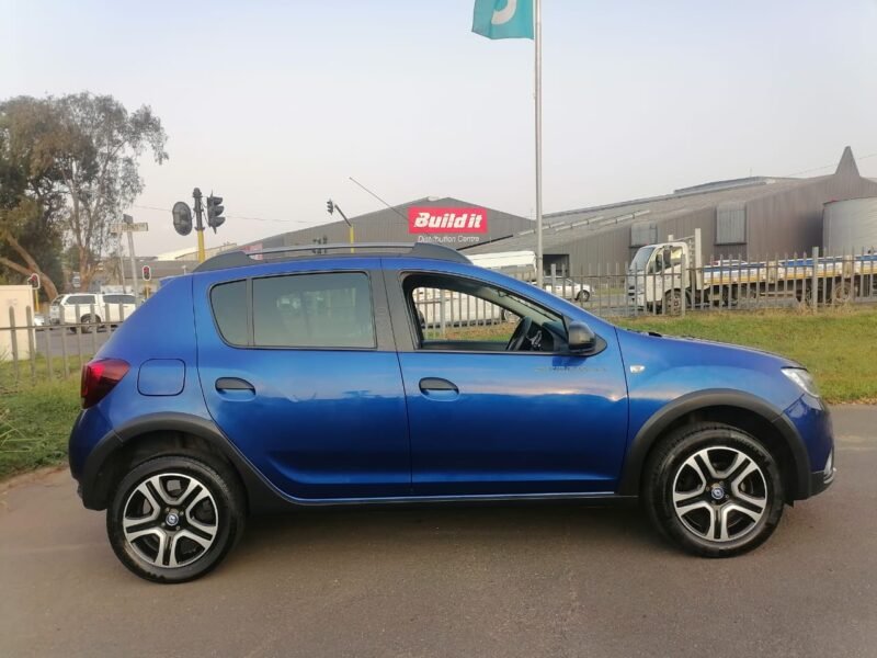 2021 Renault Sandero 66kW Turbo Stepway Techroad For Sale in KZN