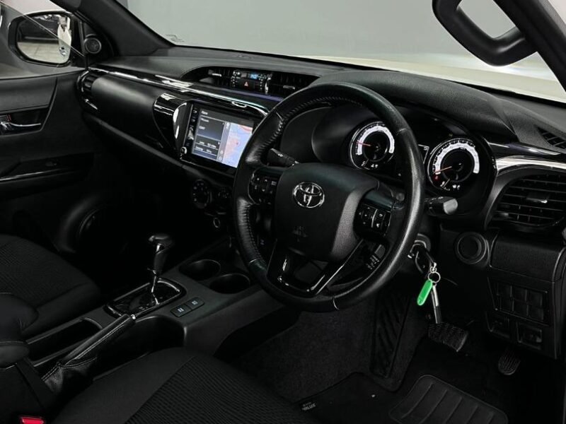 2020 Toyota Hilux 2.8GD-6 Legend 50 Auto For Sale in KZN