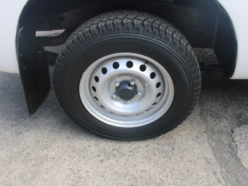 2013 Toyota Hilux 2.0 For Sale in KZN