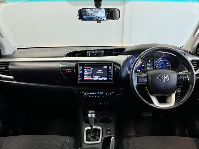 2017 Toyota Hilux 2.8GD-6 Double Cab 4x4 Raider Auto For Sale in KZN