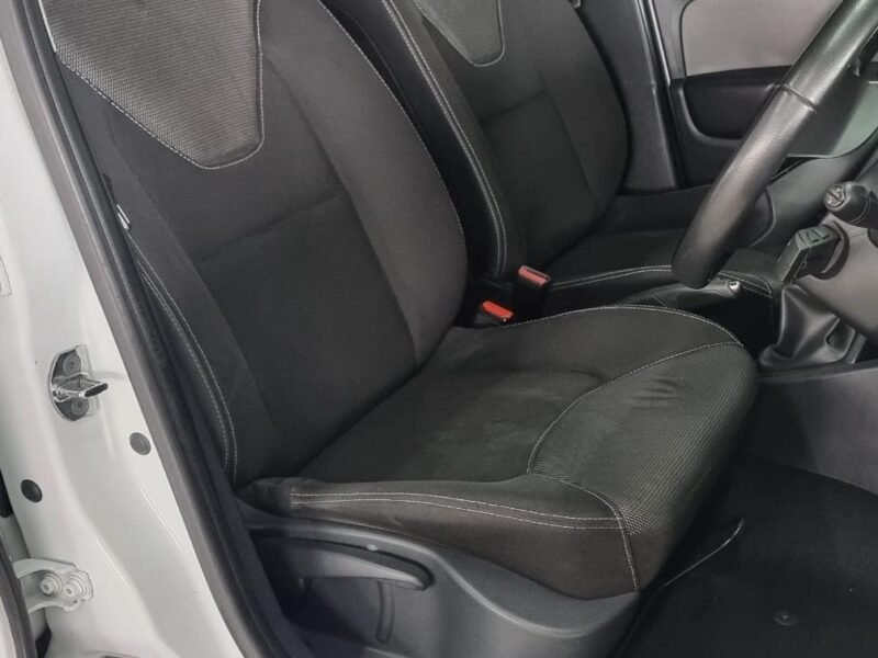 2018 Renault Clio 66kW Turbo Authentique For Sale in KZN