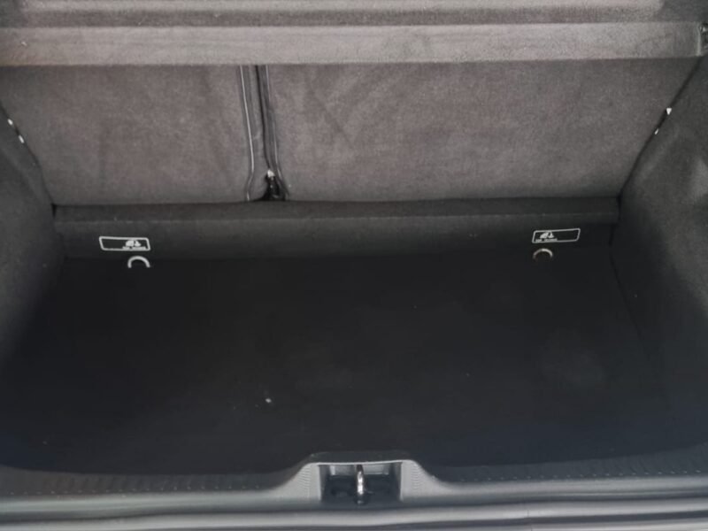 2018 Renault Clio 66kW Turbo Authentique For Sale in KZN