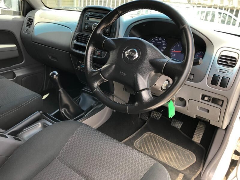 2021 Nissan NP300 Hardbody 2.5TDi Double Cab Hi-Rider For Sale in KZN