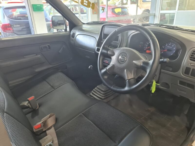 2018 Nissan NP300 Hardbody 2.0 For Sale in KZN