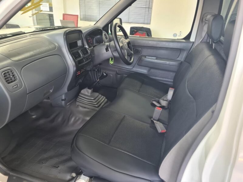 2018 Nissan NP300 Hardbody 2.0 For Sale in KZN