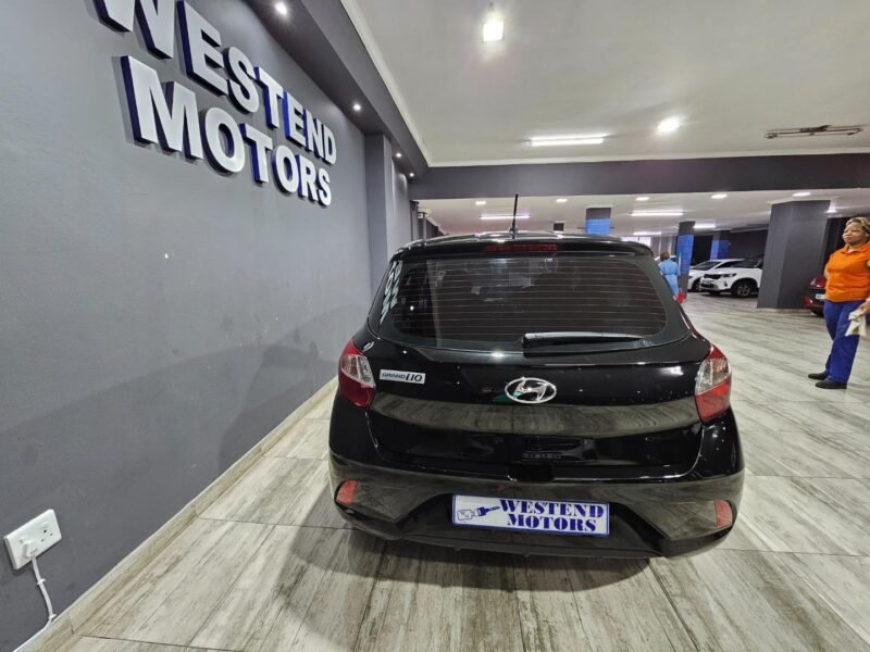 2023 Hyundai Grand i10 1.0 Motion Hatch Manual For Sale in KZN