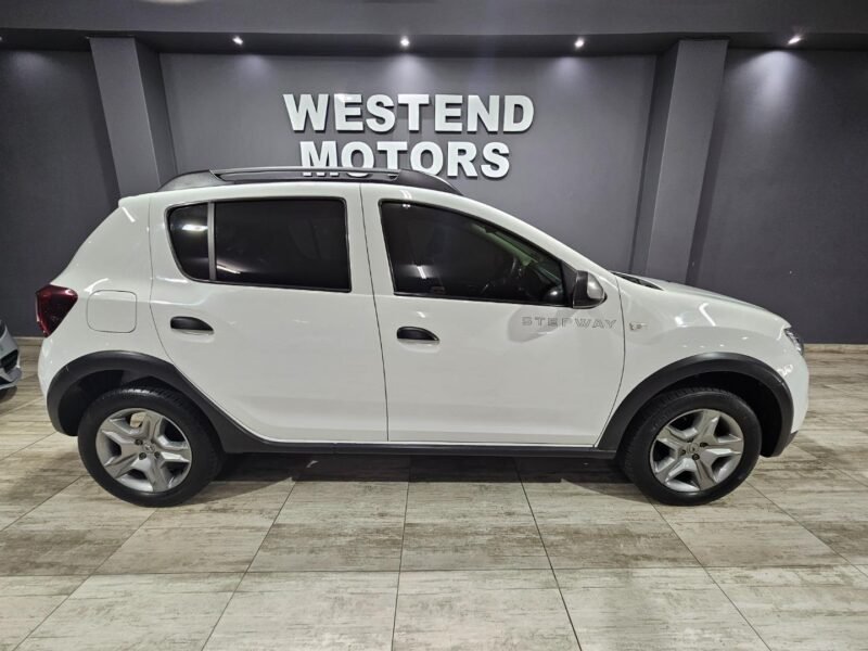 2021 Renault Sandero 66kW Turbo Stepway Expression For Sale in KZN