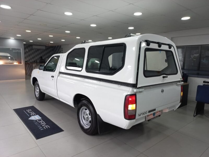 2018 Nissan NP300 Hardbody 2.0 For Sale in KZN