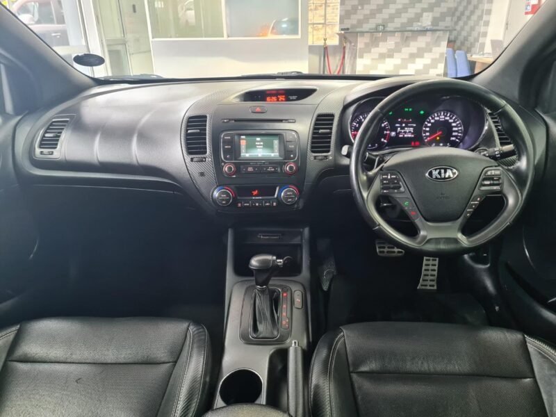 2015 Kia Cerato Koup 1.6T Auto For Sale in KZN