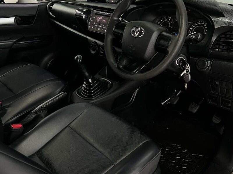 2022 Toyota Hilux 2.4GD S (Aircon) For Sale in KZN