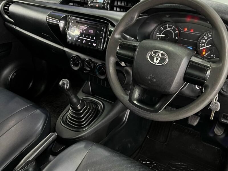 2022 Toyota Hilux 2.4GD S (Aircon) For Sale in KZN