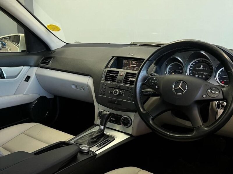 2010 Mercedes-Benz C-Class C200 Kompressor Elegance Auto For Sale in KZN