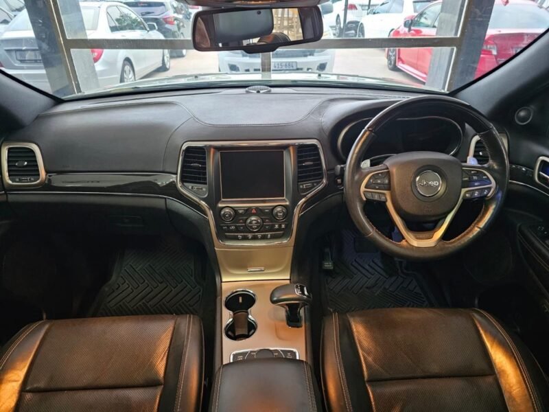 2014 Jeep Grand Cherokee 3.0CRD Overland For Sale in KZN