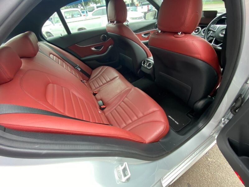 2016 Mercedes-Benz C-Class C300 AMG Line For Sale in KZN