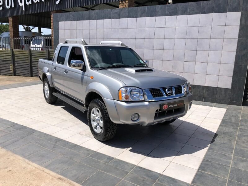 2017 Nissan NP300 Hardbody 2.5TDi Double Cab Hi-Rider For Sale in KZN