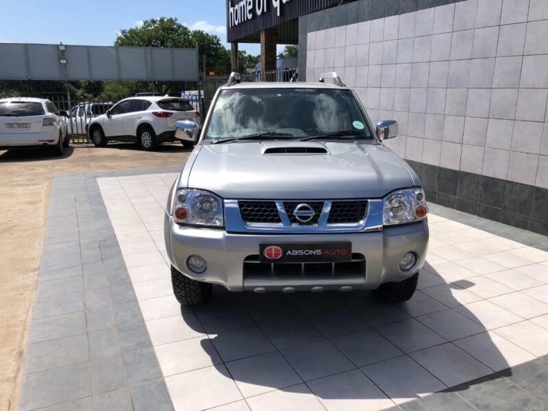 2017 Nissan NP300 Hardbody 2.5TDi Double Cab Hi-Rider For Sale in KZN