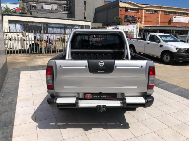 2017 Nissan NP300 Hardbody 2.5TDi Double Cab Hi-Rider For Sale in KZN
