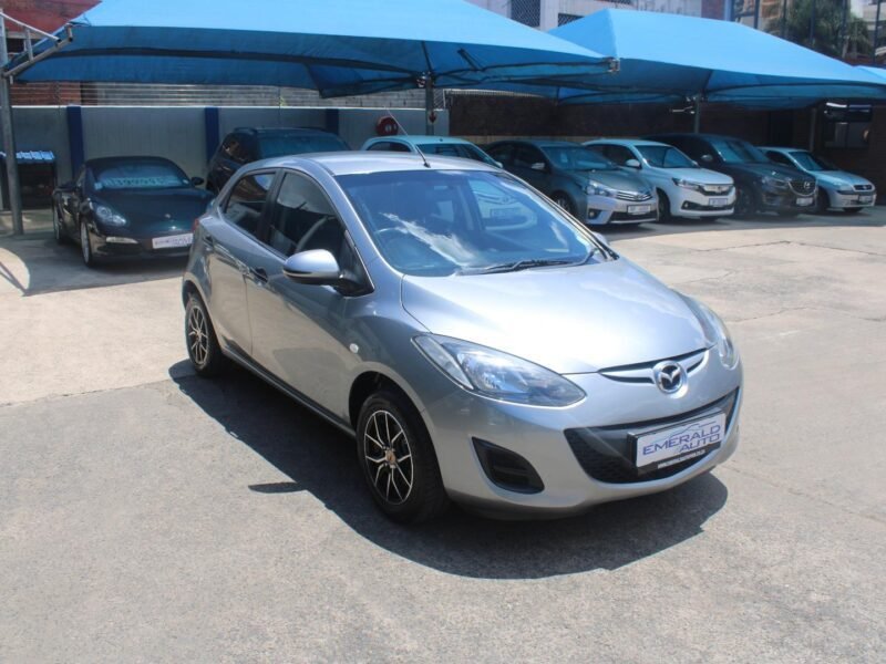 2013 Mazda Mazda2 Hatch 1.3 Active For Sale in KZN