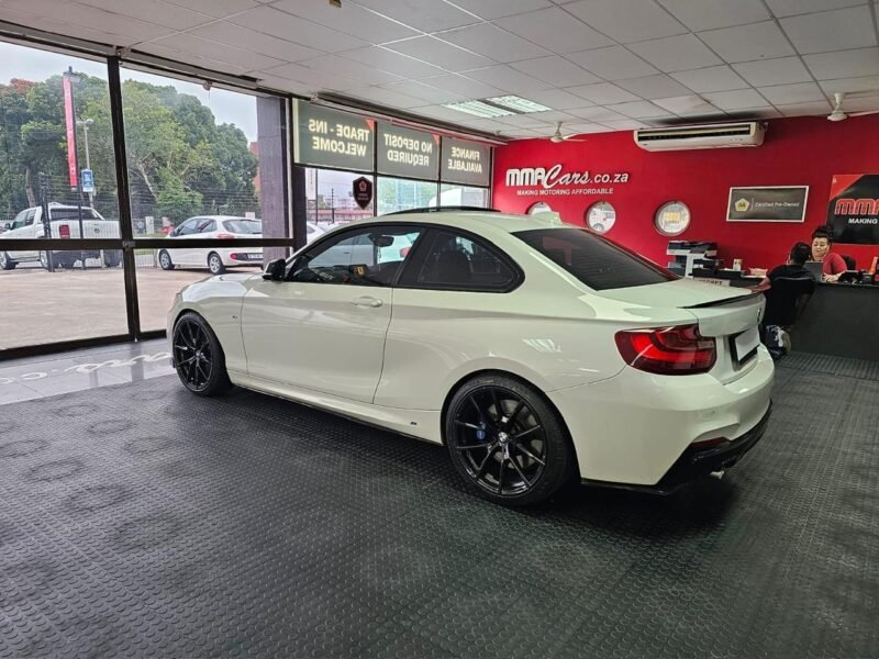 2015 BMW 2 Series M235i Coupe Auto For Sale in KZN
