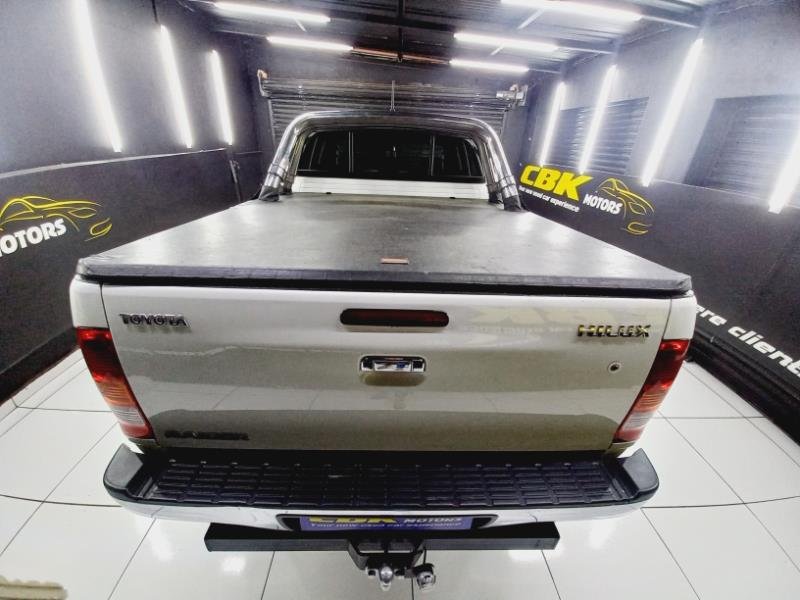 2011 Toyota Hilux 2.7 Double Cab Raider For Sale in KZN