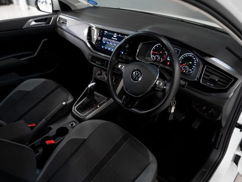 2021 Volkswagen Polo Hatch 1.0TSI Highline R-Line Auto For Sale in KZN