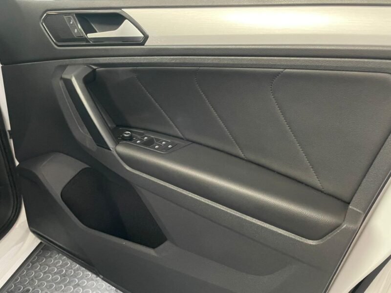 2018 Volkswagen Tiguan 1.4TSI Comfortline R-Line Auto For Sale in KZN