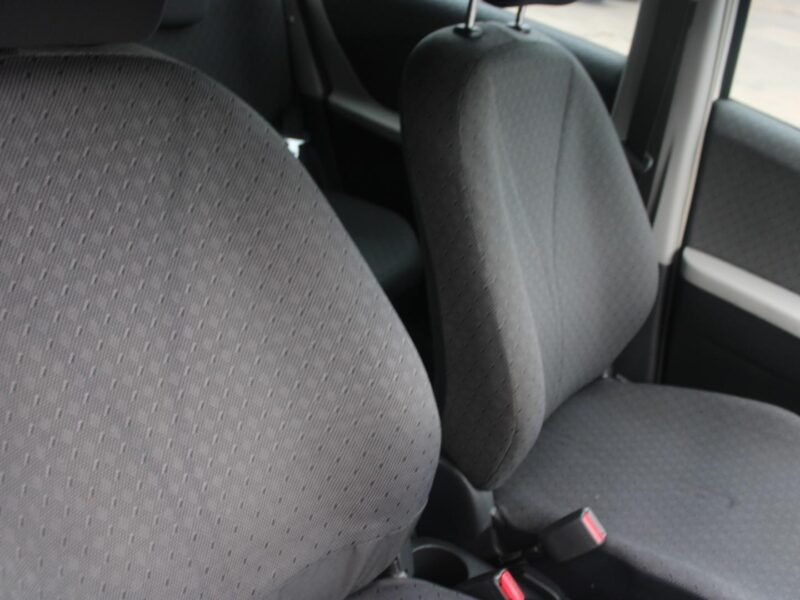 2009 Toyota Yaris 1.3 5-Door T3 For Sale in KZN