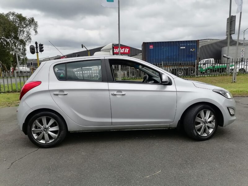 2014 Hyundai i20 1.4 Glide For Sale in KZN